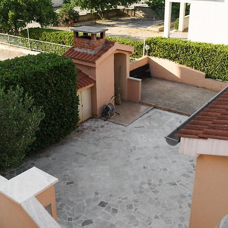 Apartmani Nedoklan Srima Zewnętrze zdjęcie