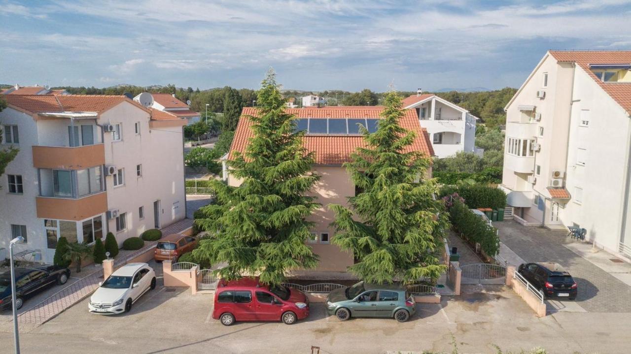 Apartmani Nedoklan Srima Zewnętrze zdjęcie