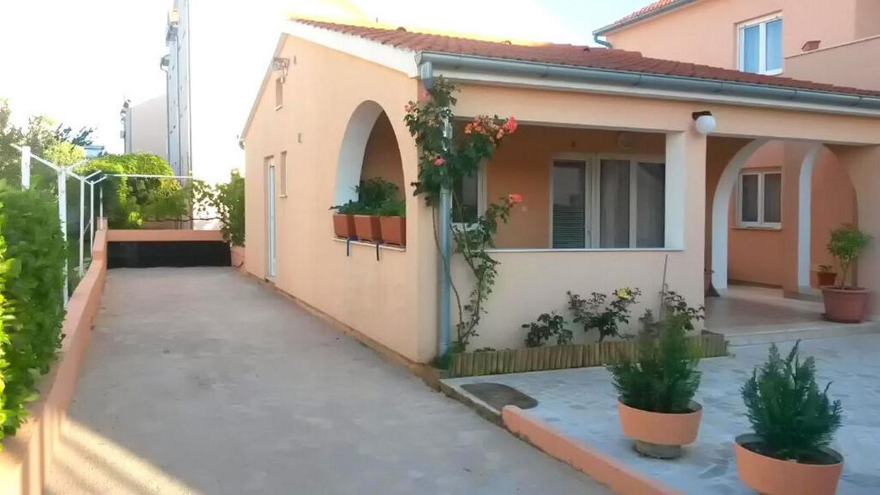 Apartmani Nedoklan Srima Zewnętrze zdjęcie