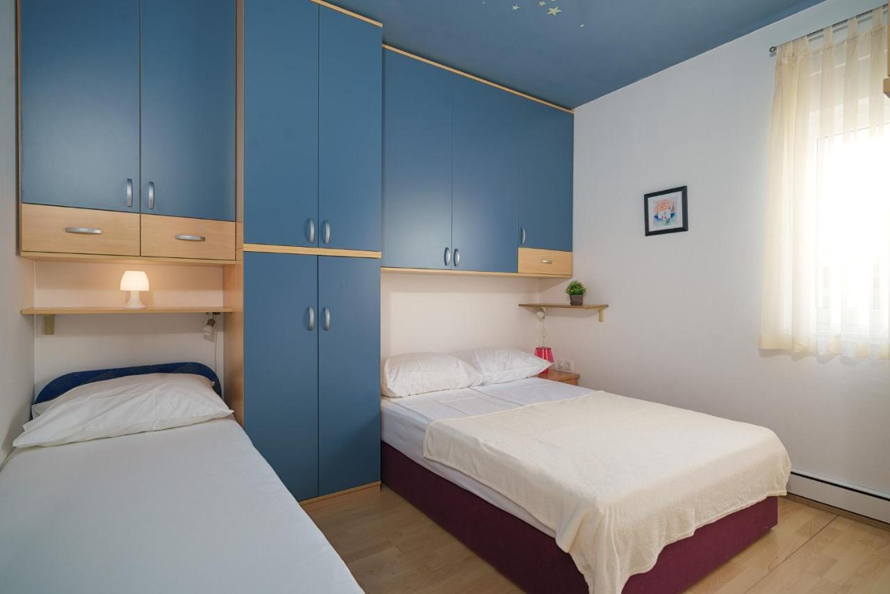 Apartmani Nedoklan Srima Zewnętrze zdjęcie