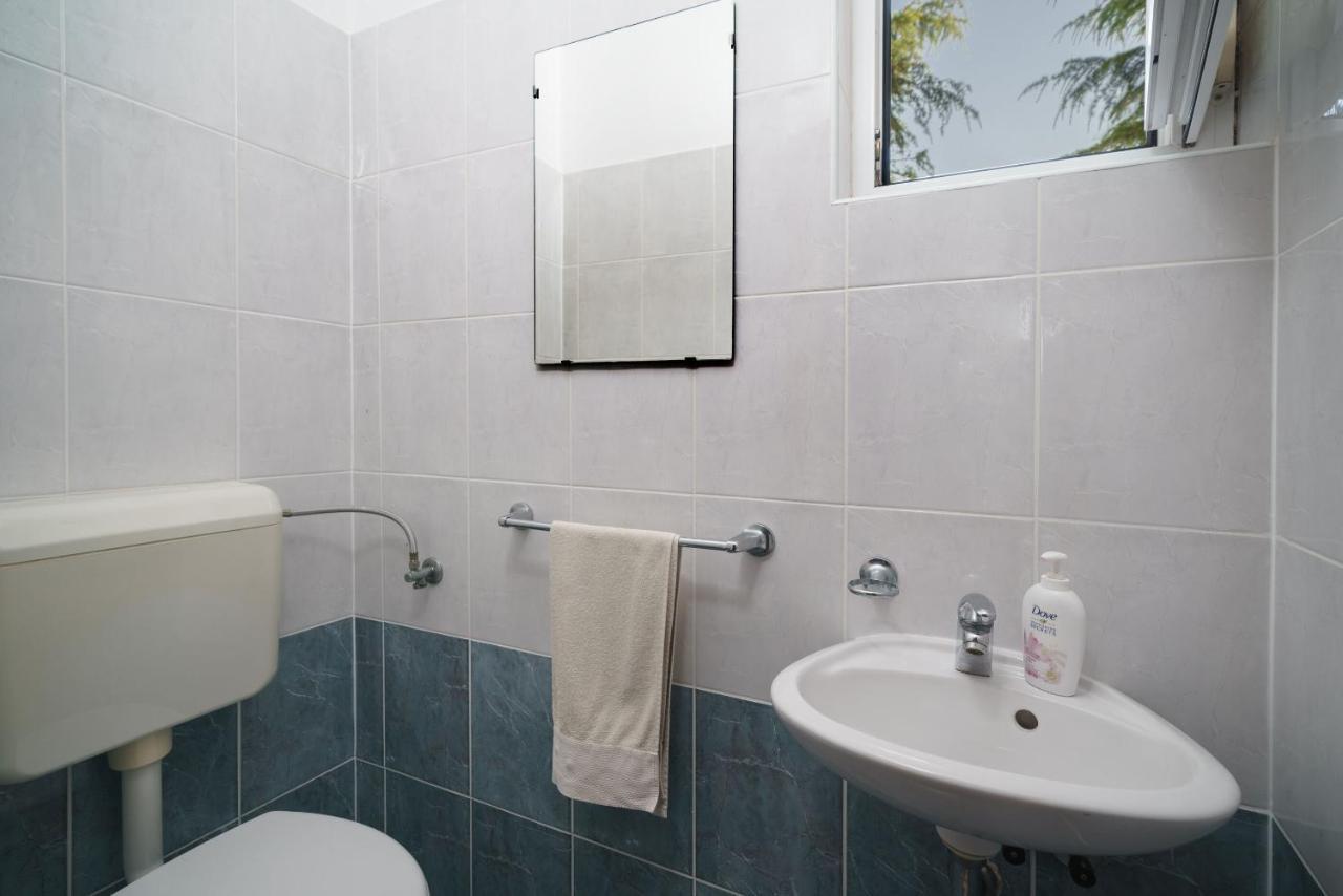 Apartmani Nedoklan Srima Zewnętrze zdjęcie