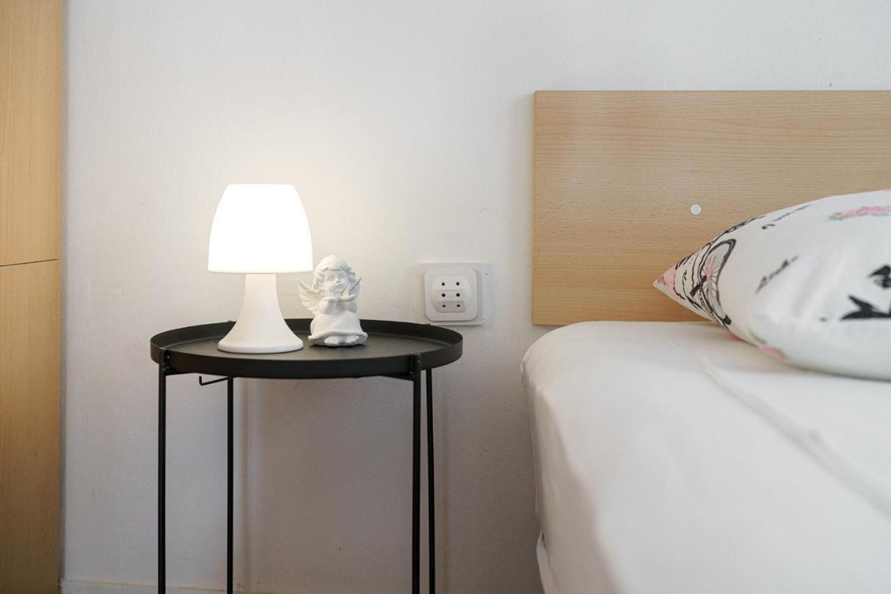Apartmani Nedoklan Srima Zewnętrze zdjęcie
