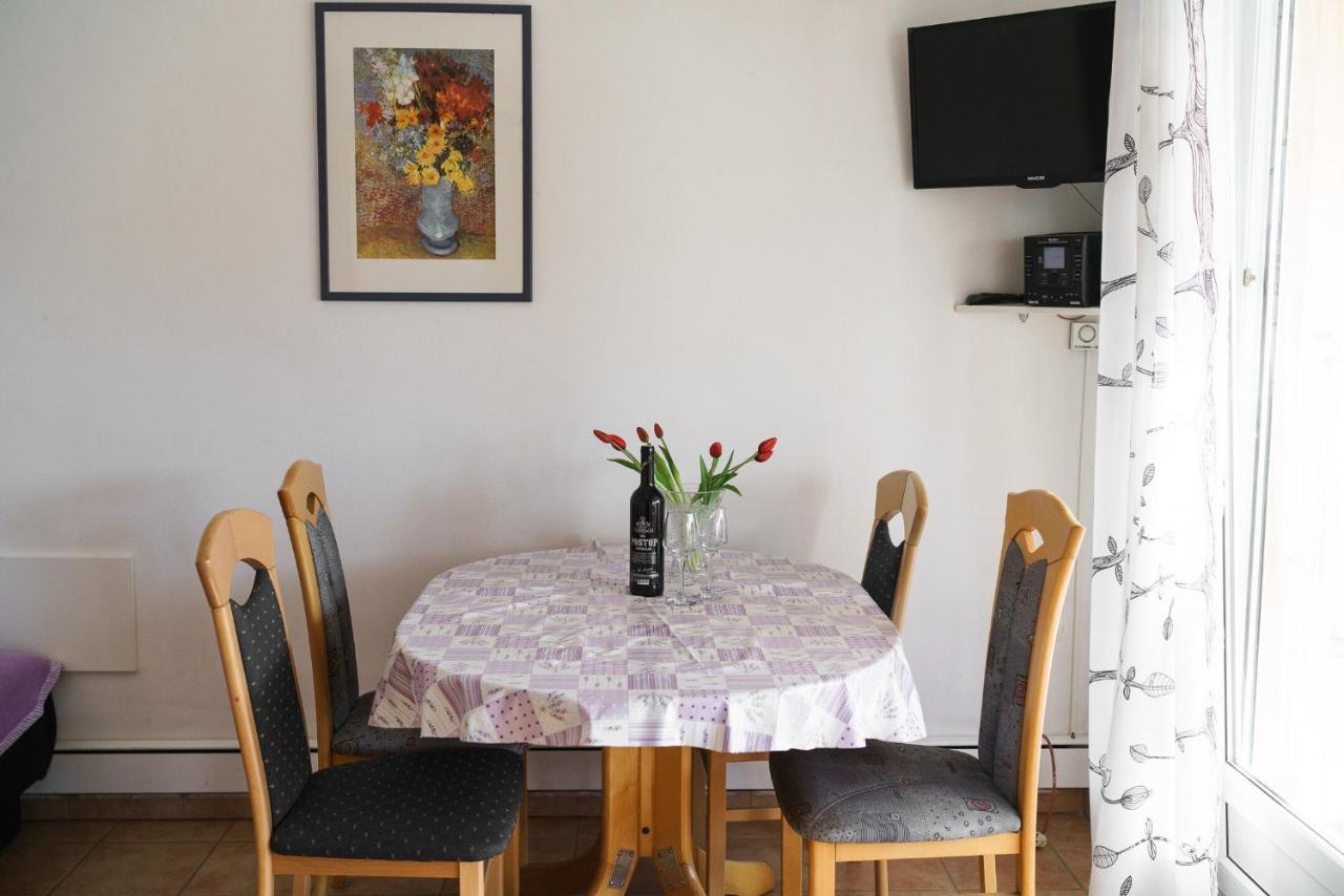 Apartmani Nedoklan Srima Zewnętrze zdjęcie