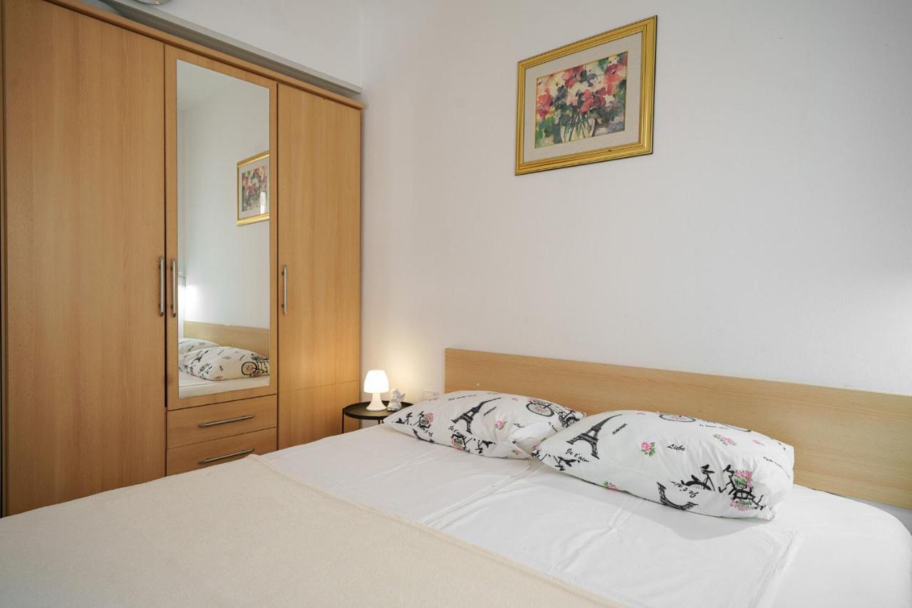 Apartmani Nedoklan Srima Zewnętrze zdjęcie