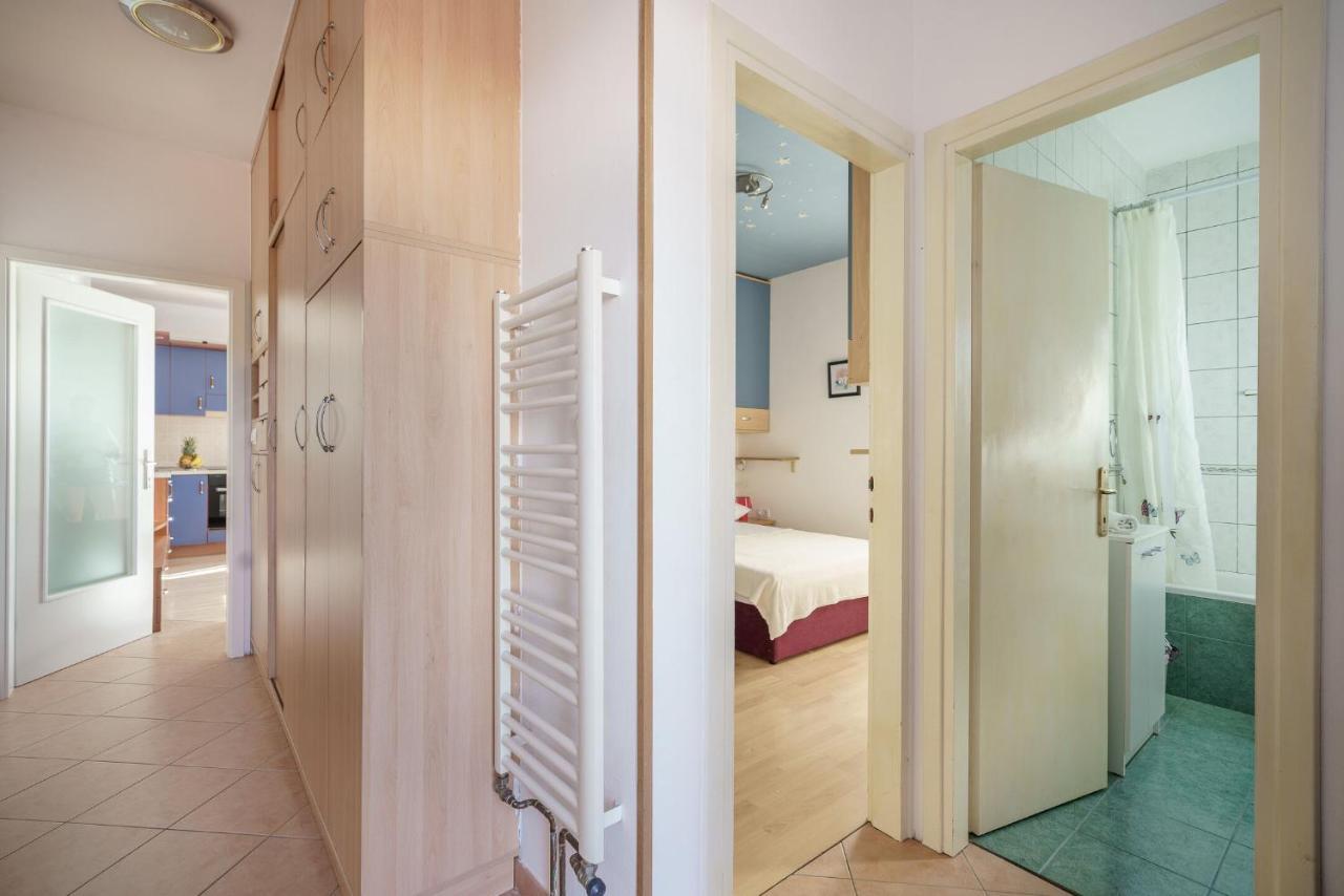 Apartmani Nedoklan Srima Zewnętrze zdjęcie