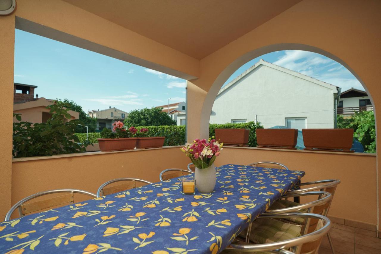 Apartmani Nedoklan Srima Zewnętrze zdjęcie